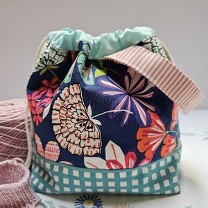 Floral Drawstring Bag - Multicolor